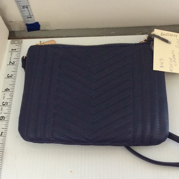 Amelie Galanti CrossbodyPurse with Wrist Strap - Picture 3 of 3